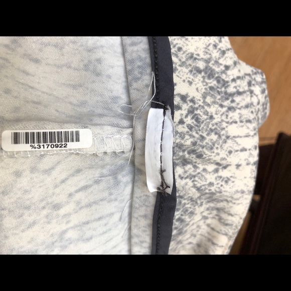 LisetteLMontreal  2 28” Snakeskin slimming ankle - Picture 3 of 5